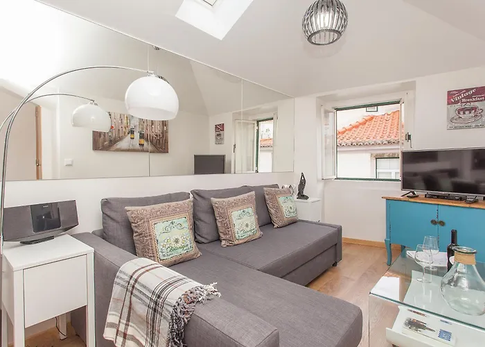 Principe Real 2 Bedrooms 2 Bathrooms, Air-Con, Wi-Fi, 3Rd Floor